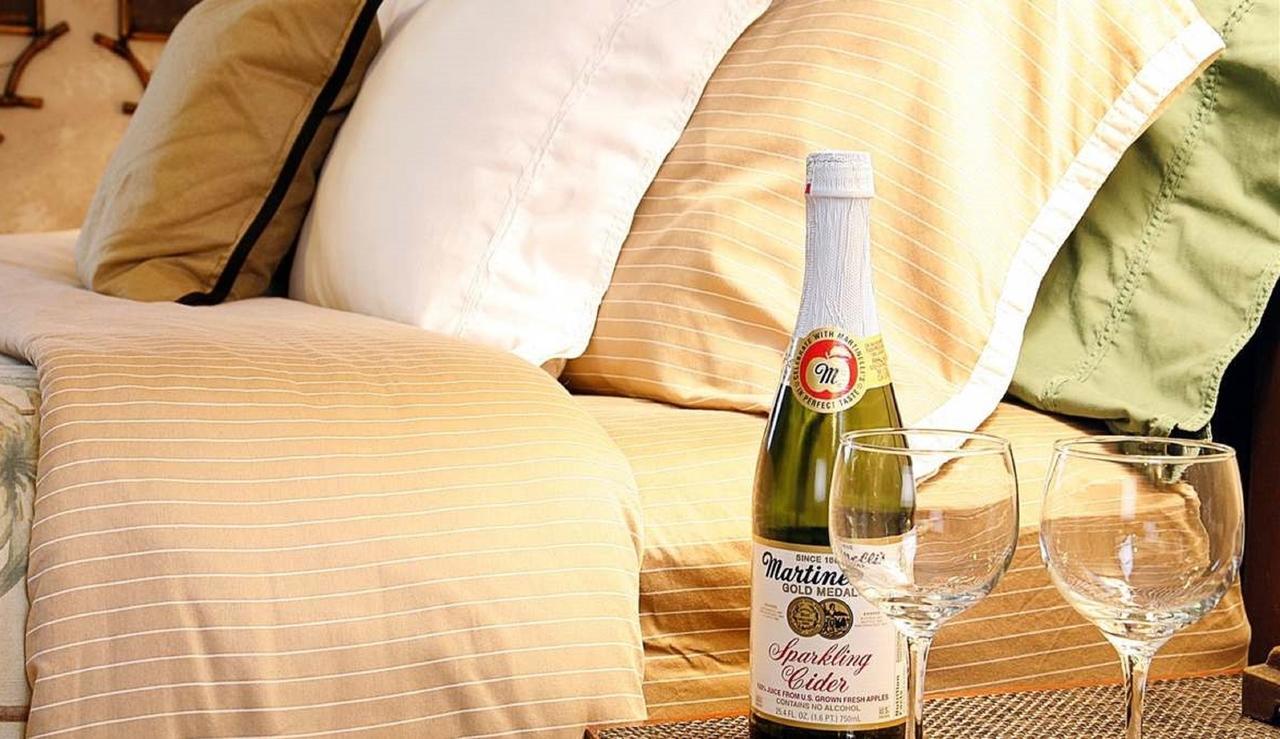 Prairieside Suites Luxury Bed & Breakfast 그랜드빌 외부 사진