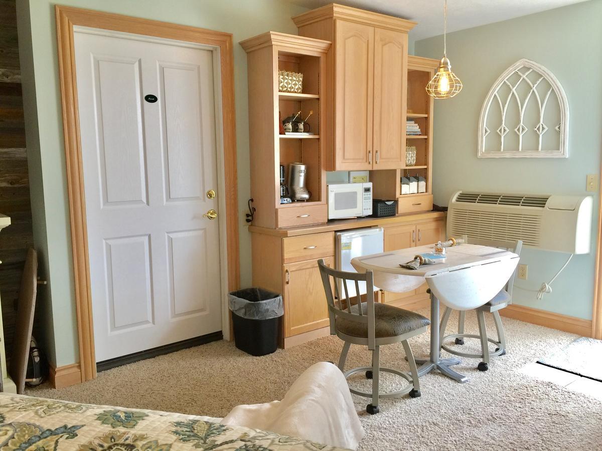 Prairieside Suites Luxury Bed & Breakfast 그랜드빌 외부 사진